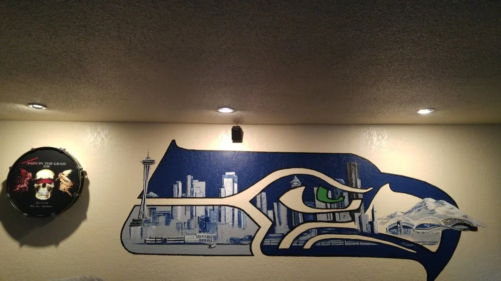 Emergency electrician providing circuit breaker repair in , 