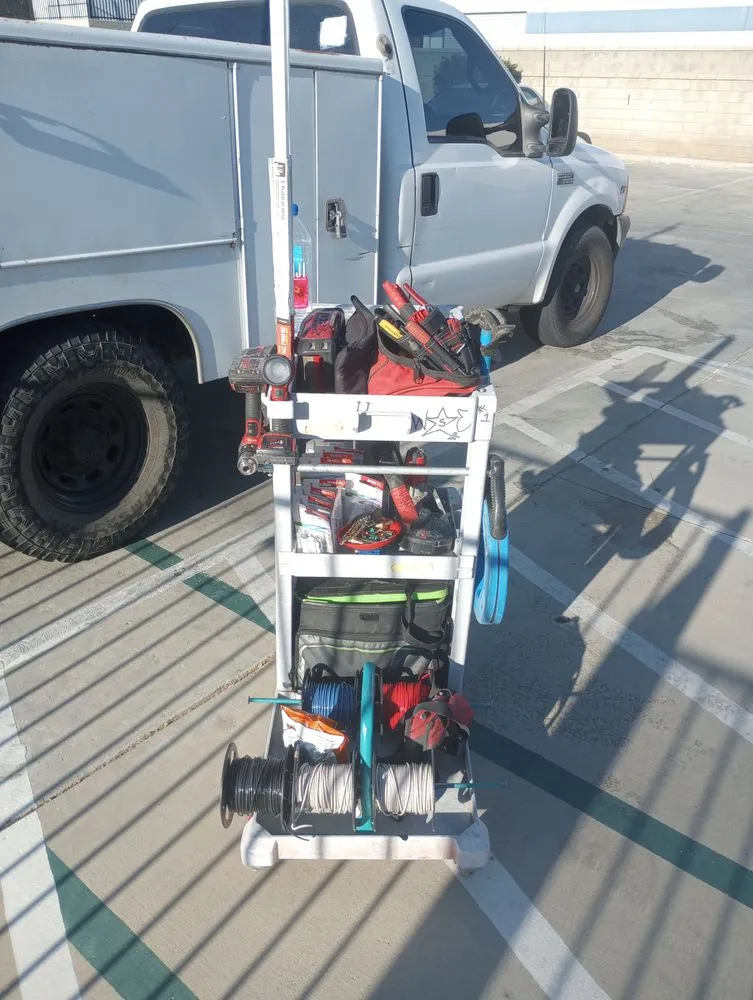 Slide of Western Star Electric