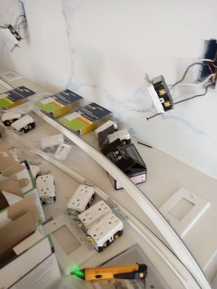 Slide of Western Star Electric