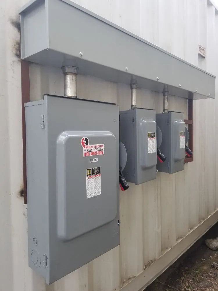 Reliable electrician providing wiring installation in Spring Branch, TX - Wheat Electric & Controls