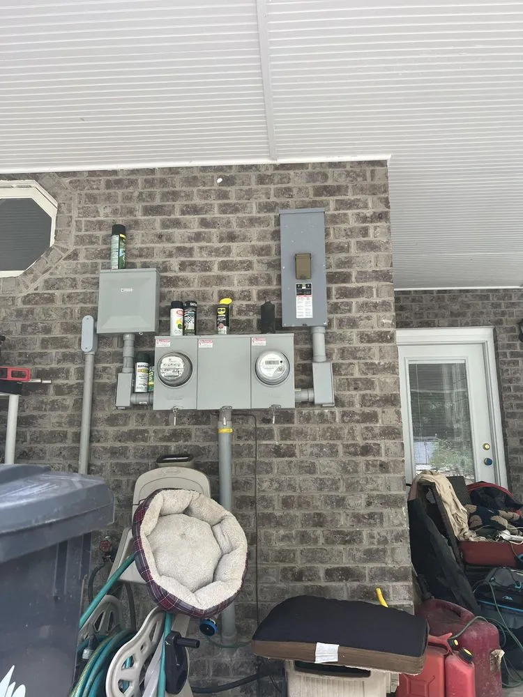 Slide of White Handyman Service