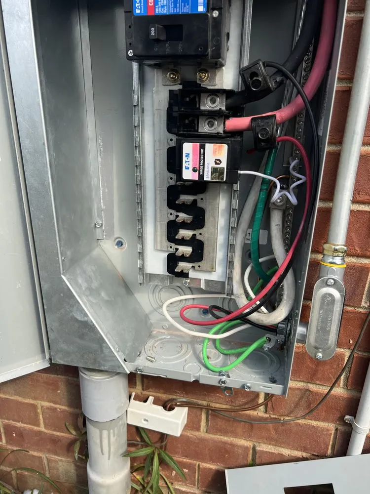 Slide of White Handyman Service