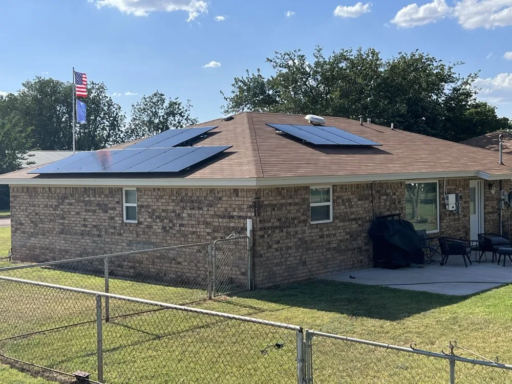 Affordable electrician providing outlet and switch repair in , 