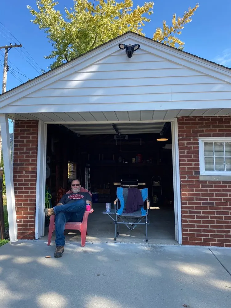 Slide of White Tail Electrical