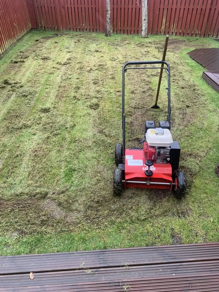 Slide of WhiteCz Lawncare and Cleaning 