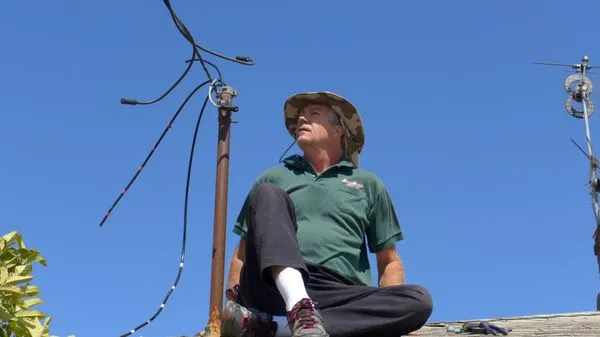 Whites Electric Service Logo