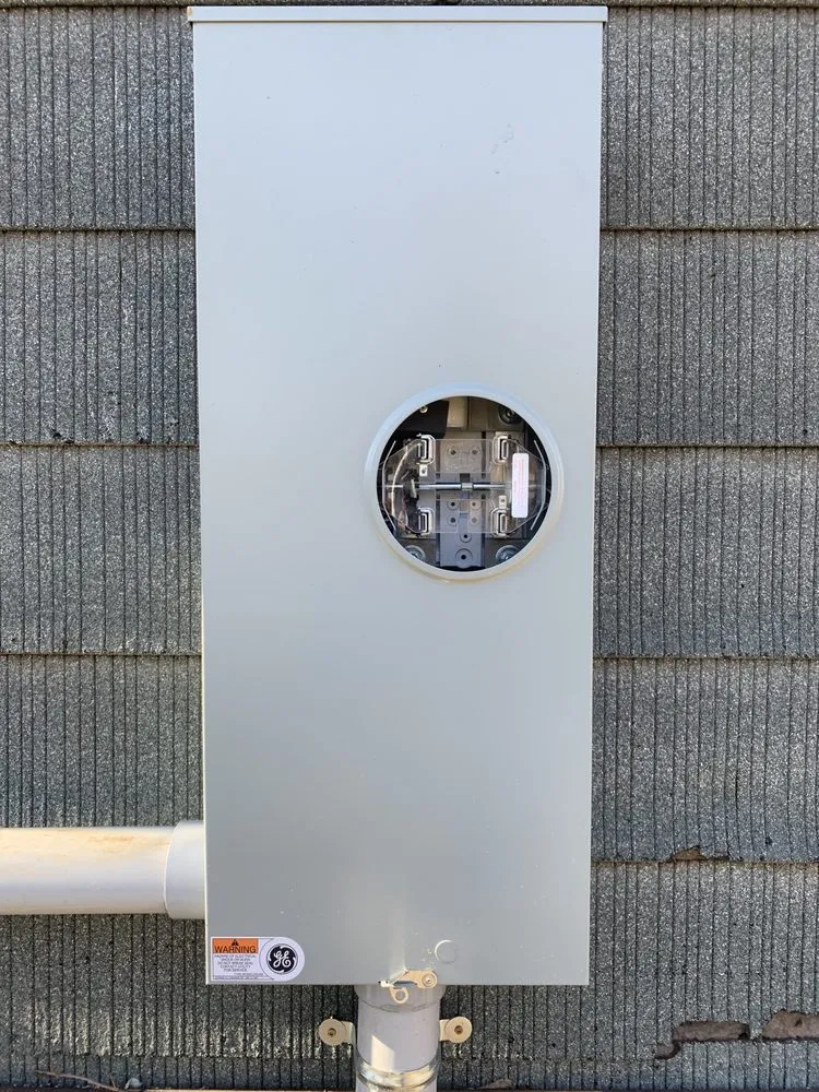 Slide of Whites Retail