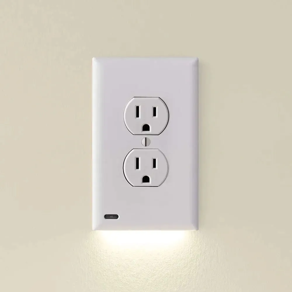 Licensed electrician providing panel upgrade in Whitestone, NY - Whitestone Power & Light