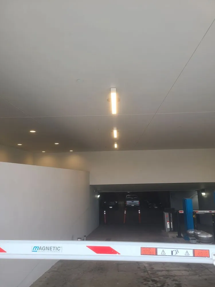 Slide of Whitty Electric