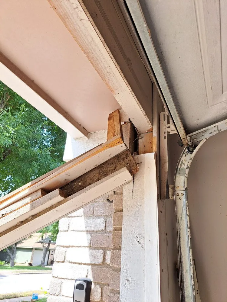 Slide of Whyde Construction