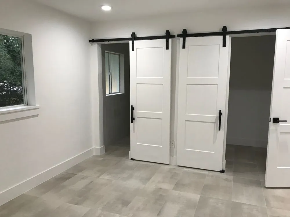 Slide of Whyde Construction