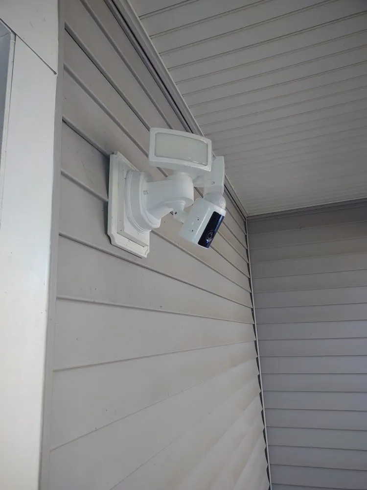 Slide of Whyte Light Electric