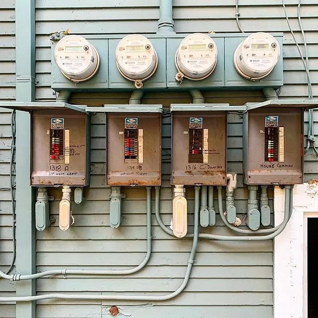 Slide of Wicker Park Electrician