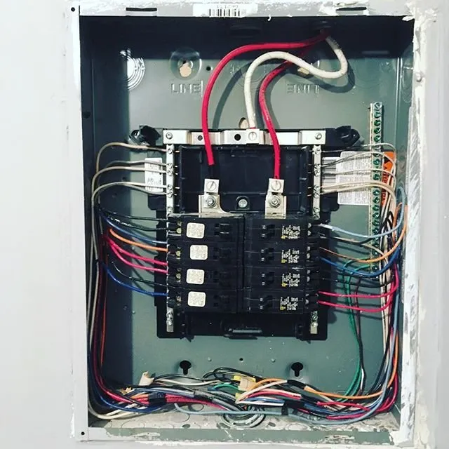 Slide of Wicker Park Electrician