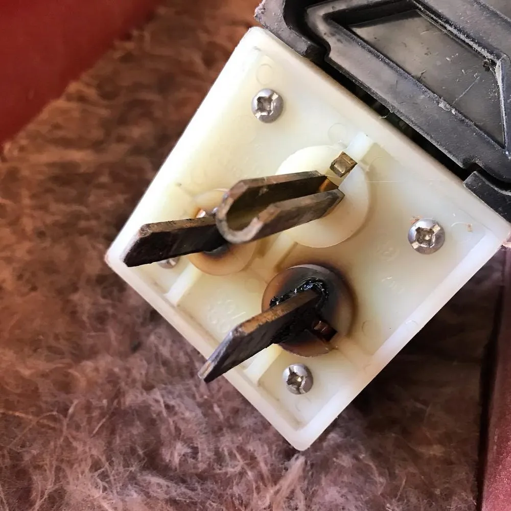 Slide of Wicker Park Emergency Electrician