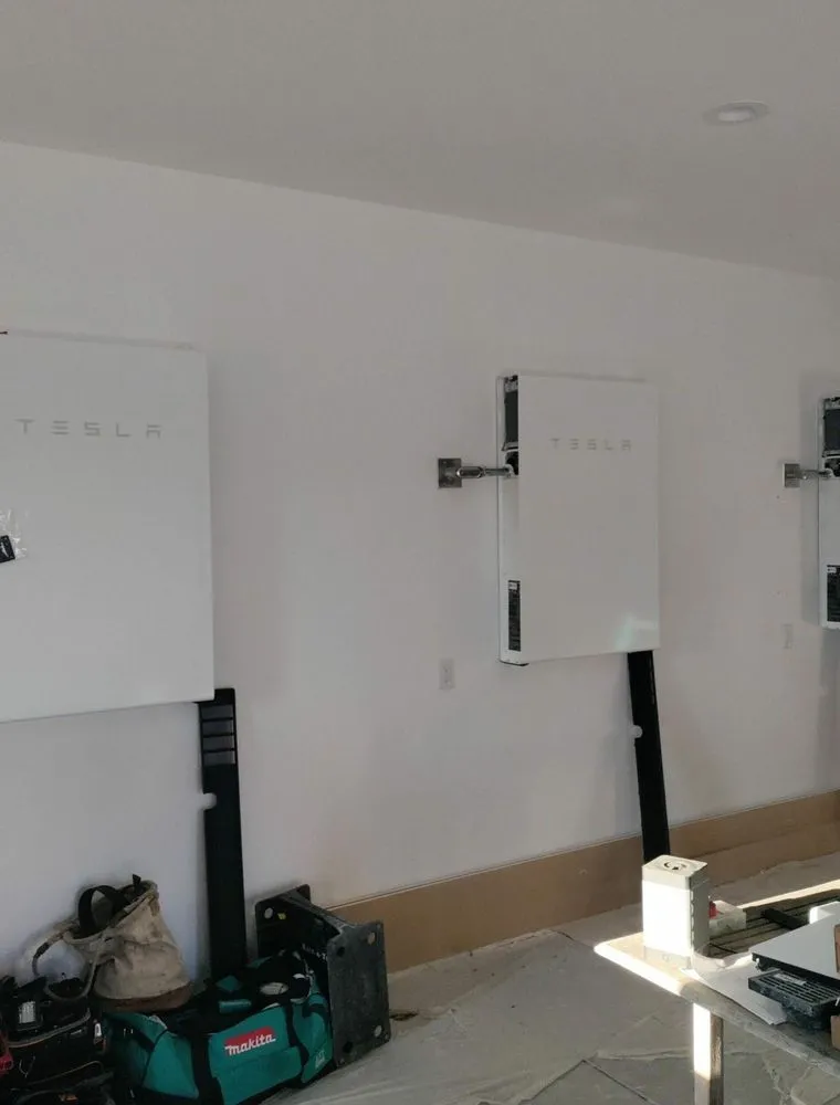 Slide of Wicks Roofing & Wicks Solar - Ventura