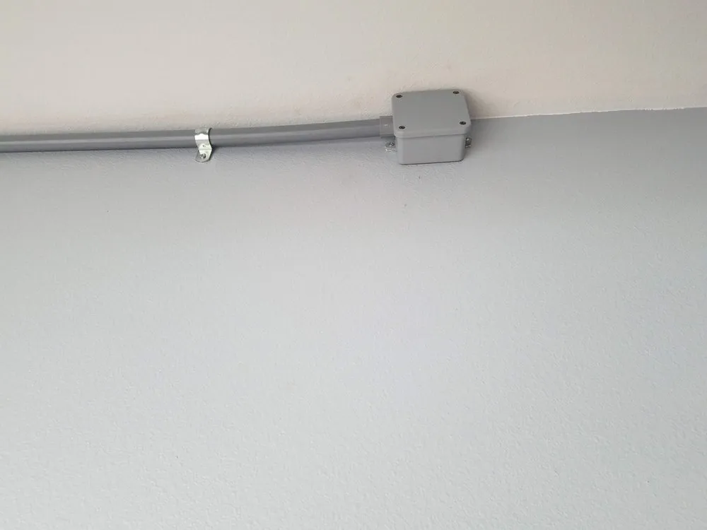 Slide of WikiWiki Solar and Electric