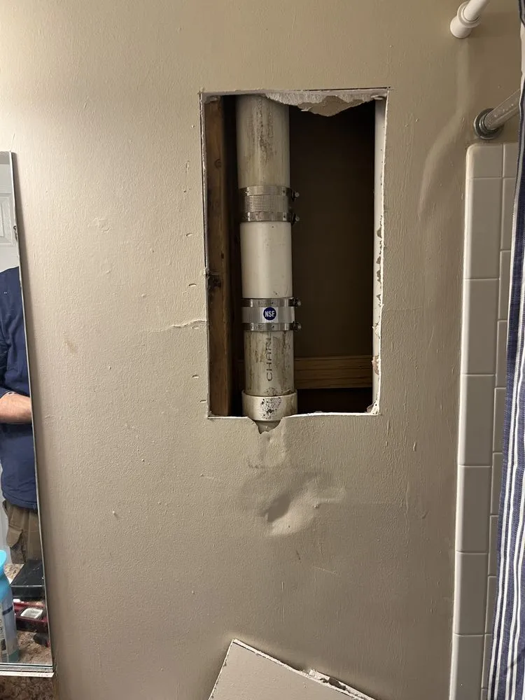 Emergency electrical service for homes in emergency electrical service,  by 