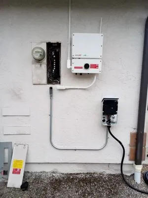 Wilkes Electric Logo