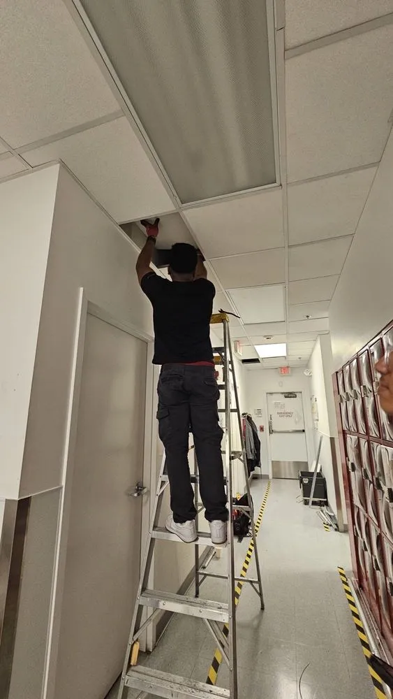 Slide of Williams Electric Services