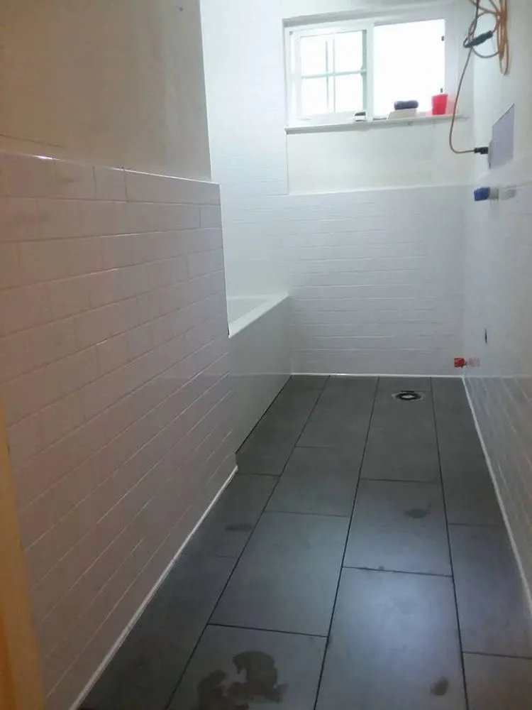 Slide of William's Handy Service