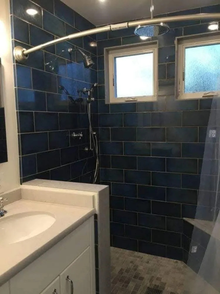 Slide of William's Handy Service