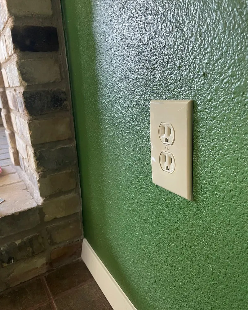 Slide of Willie Electrical Corp