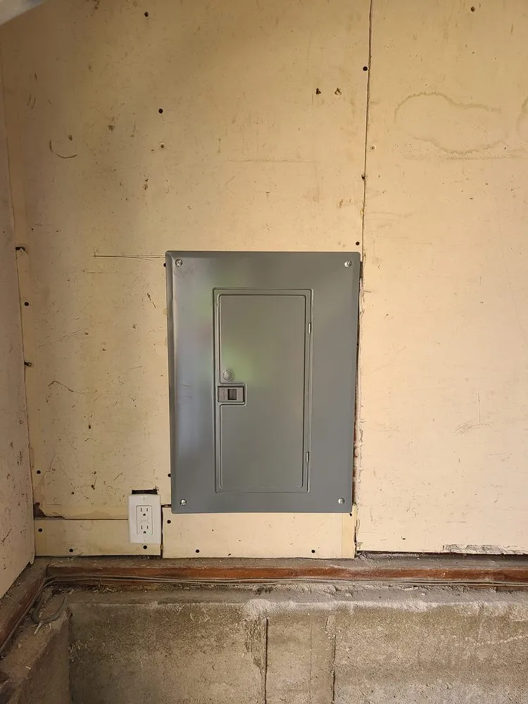 Slide of Williston Park Electrician Service