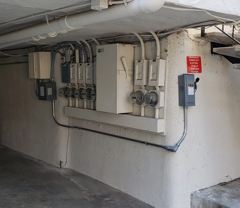 Affordable circuit breaker repair service in ,  - Willow Glen Electric