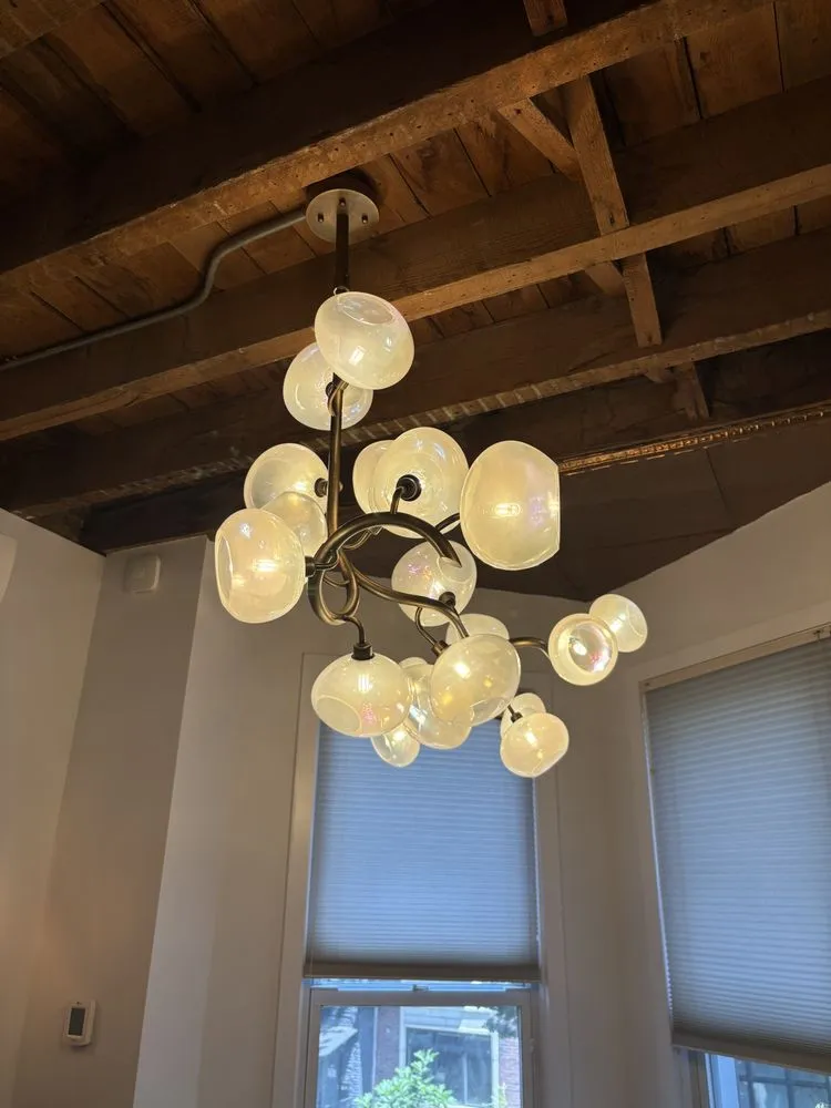 Slide of Windsor Handy