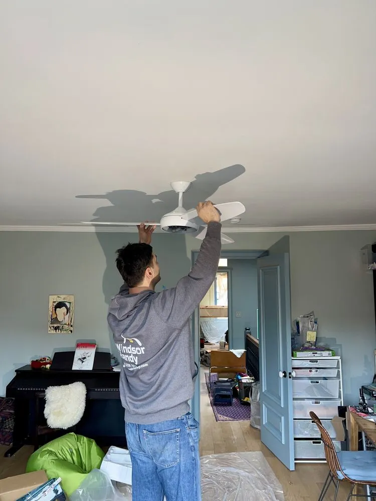 Slide of Windsor Handy