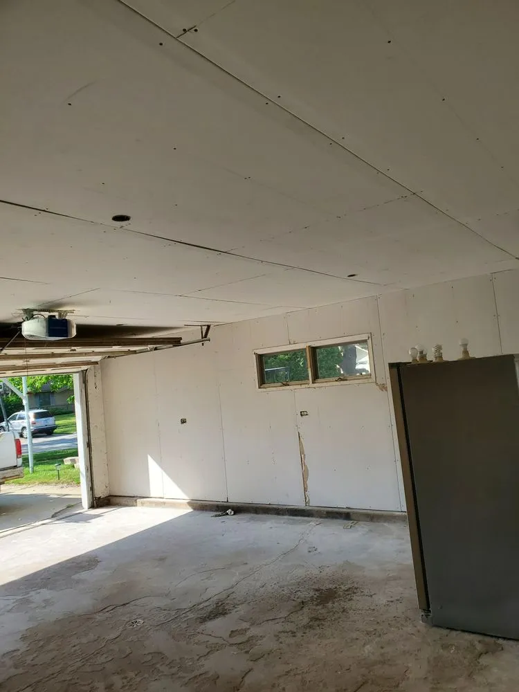 Slide of Windy City Drywall