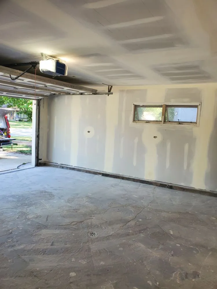 Slide of Windy City Drywall