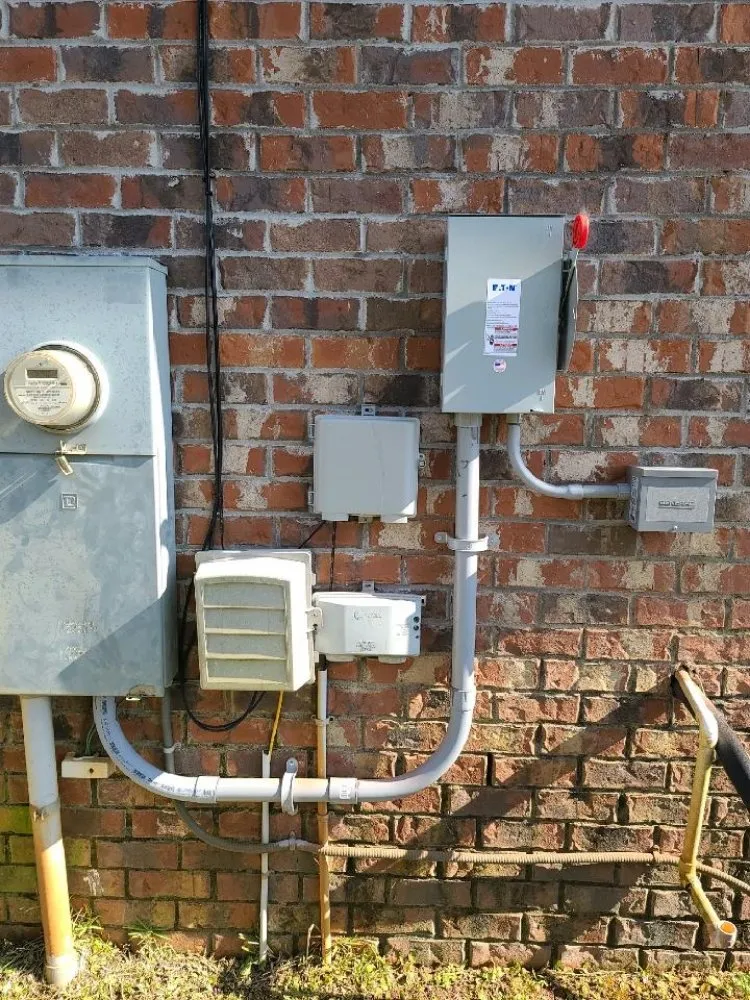 Certified electrician providing lighting installation in ,