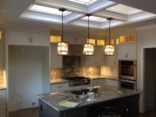 Winger Electric Logo