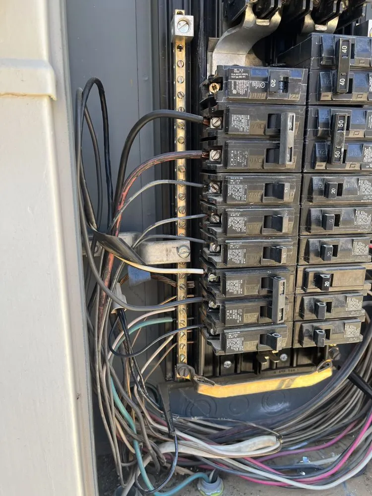 Slide of Winn Electric Services