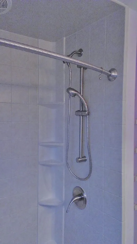 Professional electrician providing outlet and switch repair in CHSTNT HL CV, MD - Winstar