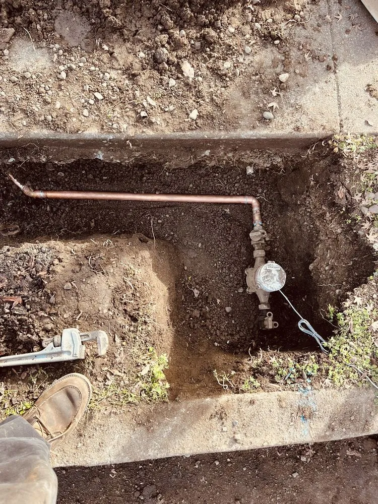 Emergency electrician providing panel upgrade in Oakland, CA - Winston's Plumbing
