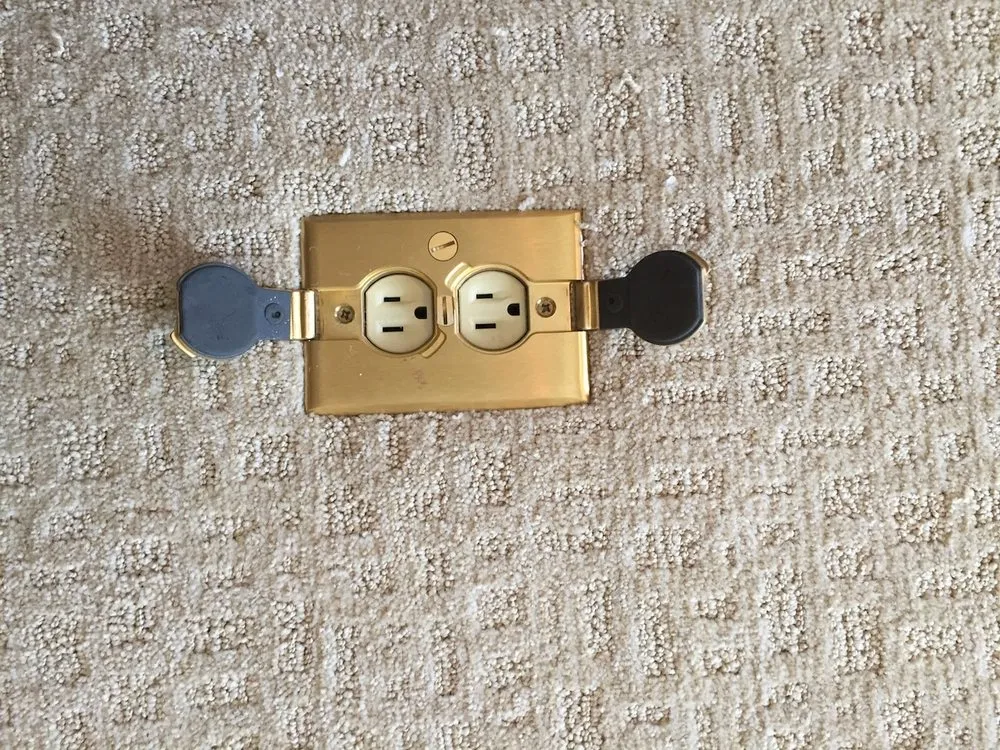 Slide of Wire Fox Electric