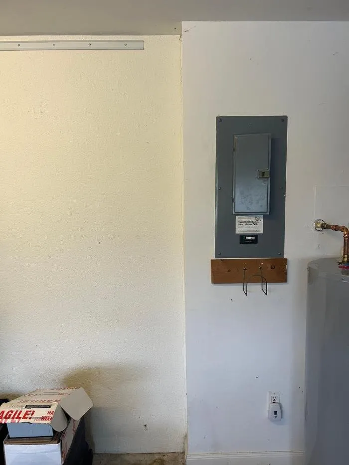 Slide of Wire it up with Lindor Electric