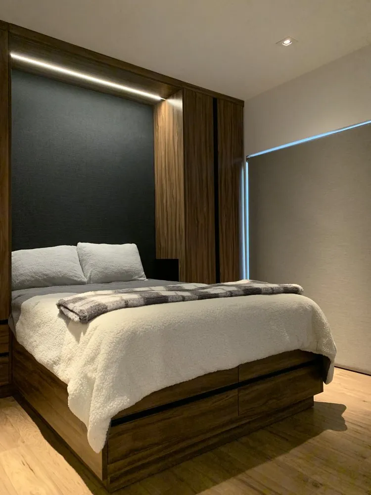 Slide of Wire Me Electric