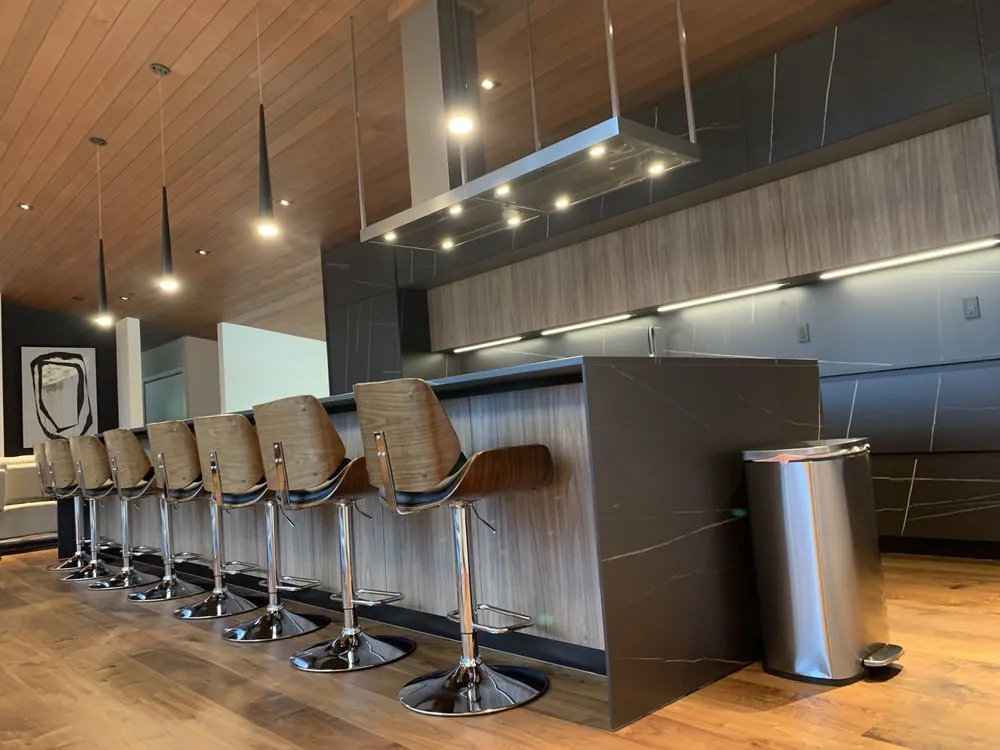 Slide of Wire Me Electric