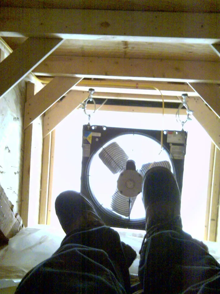 Slide of Wire Monkey Electric