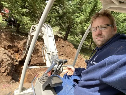 Wire Nutz Electric Logo