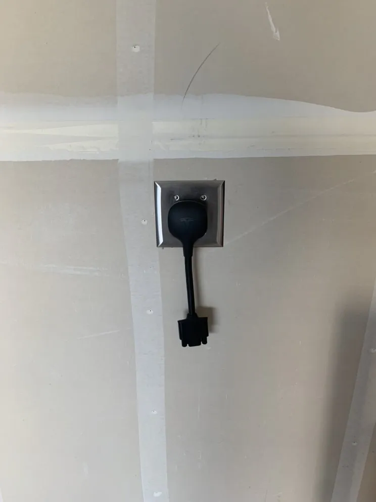 Slide of Wire Tech Electric