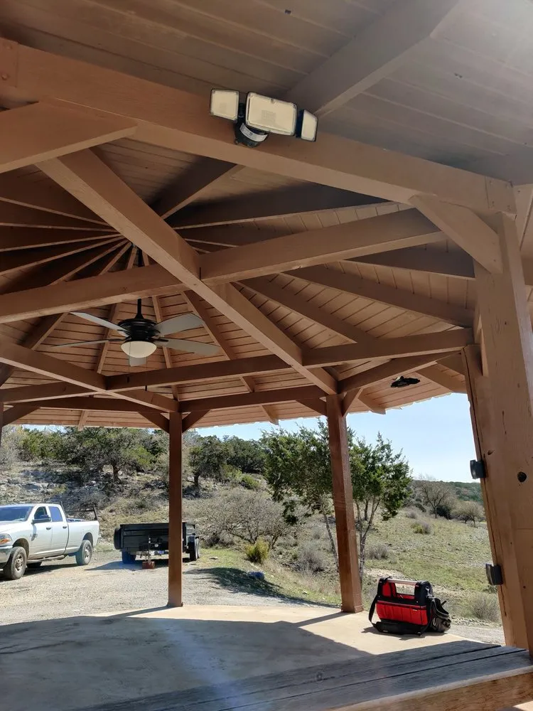 Emergency electrician providing outlet and switch repair in Bandera, TX - Wire Wise