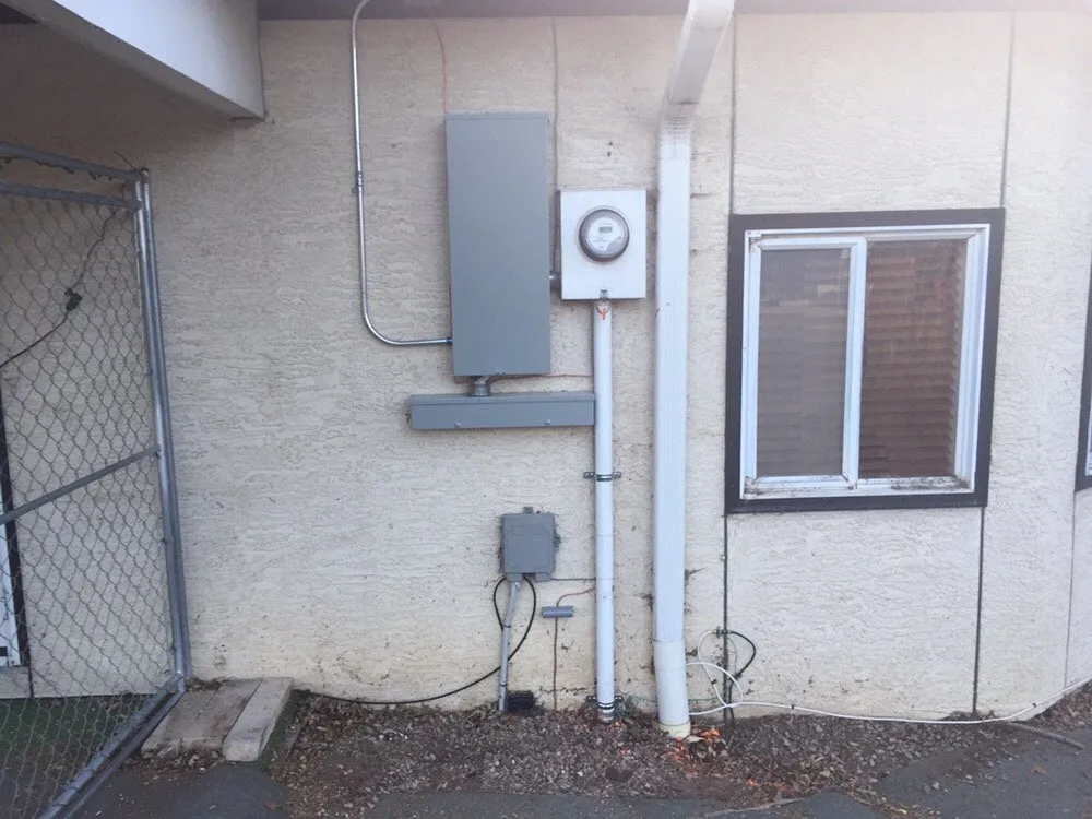 Emergency outlet and switch repair in ,  by Wire Works and Woods Contracting