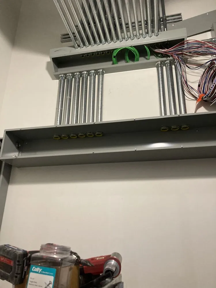 Slide of Wire Wranglers Electric