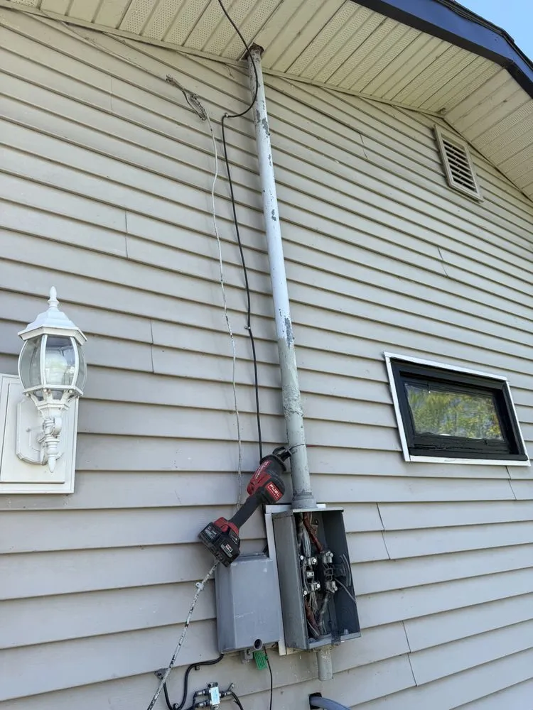 Reliable electrician providing circuit breaker repair in Jamesville, NY - Wired right electric