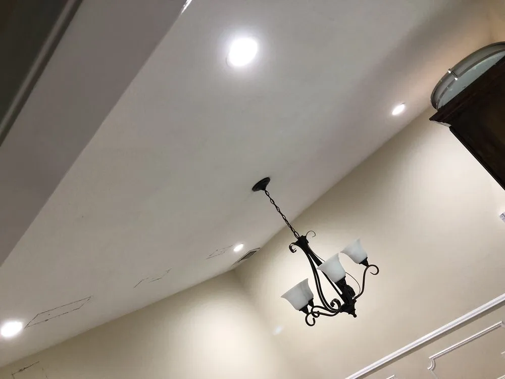 Professional electrical service for homes in lighting installation, by